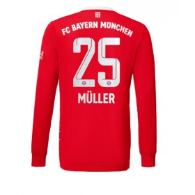 Herren Fußballbekleidung Bayern Munich Thomas Muller #25 Heimtrikot 2022-23 Langarm